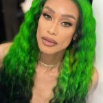 Tami Roman Instagram - I’ll try anything once….
@thehairfetish @christelsie