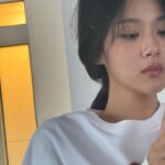 BIBI Instagram – 개 열심히 산다~ 이렇다 할 고민있다~