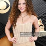 Sofie Dossi Instagram - GRAMMYS NIGHT!! #Grammys2024 @recordingacademy @cbstv
