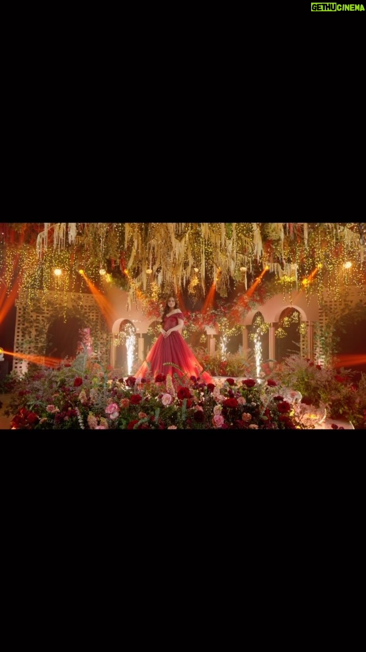 Karla Estrada Instagram - 🌹 Captured in absolute beauty, a young girl’s unveiling into a stunning woman on her debut surrounded by those she cherishes most.✨❤️✨
@lella_ford mesmerizes in her crimson gown amidst an adorned #gideonized rose garden to match her undeniable beauty. Amongst the roses, she blossoms into her 18th year, marking her exquisite transformation. And as she shines on us, her radiance mirrors the beaming pride and joy of her mother. We can’t help but feel the same! ✨🌹✨ #GideonizedDebut #Gideonized #LellaFord #Debutph
@houseofhermosaph @karlaestrada1121 @lella_ford @supremo_dp @magsford @kathrynkimtorres @kimtorresevents @the_blue_leaf @bizucateringstudio @niceprintphoto @lxeventspro @andrewpacanaa @adrianardiente @emmanconcepcion @honeyglazecakes @manilacraft @trojan_darcen