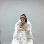 Worranit Thawornwong Instagram - ยินดีกับธุรกิจใหม่พี่ชายนะคะ รวยใหญ่ละ! คลีนิคดีมาก หมอเก่ง ช่วยออกแบบหน้าเริศมาก หรูหรา เฮงๆปังๆค่ะ❤️🫶🏻 @via.aesthetic.clinic