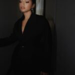 Isabela Merced Instagram - Grace Ling and Mugler for Madame Web Press day 1 🕷️🕸️🖤
Photographer: @_miazaki_ 
Makeup: @allanface & @armanibeauty 
Assistant makeup: @rubyvo_ 
Hair: @scottkinghair 
Styling: @chloeandchenelle
Assitant styling: @thejustinramirez
