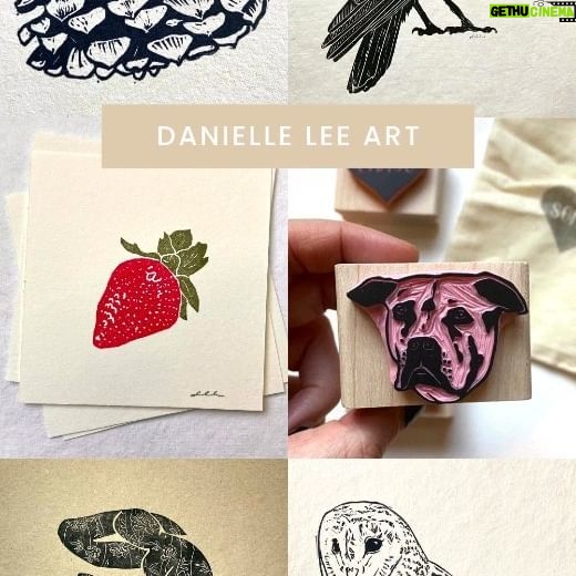 Katherine Heigl Instagram - I wanted to share something close to my heart from our store - these incredible block prints by featured artisan Danielle Lee. I got a sneak peek into the process, and the precision, the patience, the skill... it’s really made me appreciate her art even more. Each piece is unique and tells a story, and the care and passion Danielle puts into every design just resonates with me. You know I have a soft spot for unique finds, right? Well, Danielle's block prints are just that. Each one is a testament to her creativity and dedication. Check out her story and the collection at NewLaneRoad.com @newlaneroad
#NLRM #NewLaneRoad.com