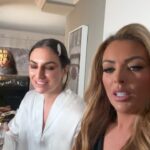 Mandy Rose Instagram - Couldn’t be more happy for my best friend @sonyadevillewwe & @fit_tonicassano who tied the knot this weekend!! 💒 So happy for you both and excited for your journey, you deserve it all!! 😘🙏🏻🖤🖤

📸 @people

Honestly, wish I had more photos but we really were in the moment which is a great thing!! 😅