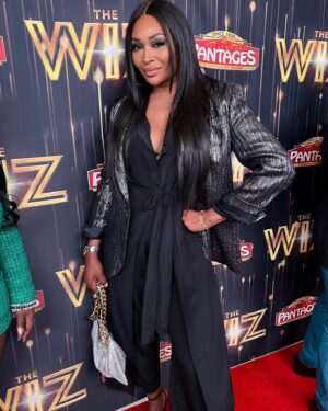 Cynthia Bailey Instagram - spent my valentine’s day easing on down the road to support my girl @kandi last night!🪄
#thewiz is soooo good! 
i was blown away by all of the incredible performances! 
definitely a must see! 
congrats kandi! 
i am sorry i tricked you and told you i couldn’t make it & surprised you!😜

my outfit: @derekwarburton closet