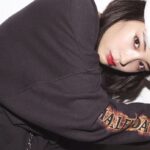 Suzu Hirose Instagram - ⚡︎⚡︎🖤
イガリさんにメイクしてもらったの。嬉しい。
#seventeen #STニュース