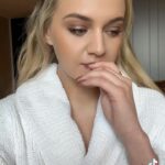 Kelsea Ballerini Instagram - here to soundtrack your valentine’s day, lovebirds. 

just kidding, maybe next year? ❤️