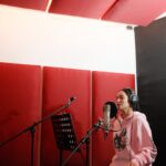 Jennylyn Mercado Instagram - 🎶🎧
@starmusicph 
@jonathanmanalo 
@roxy.liquigan 
#starmusic
#recording