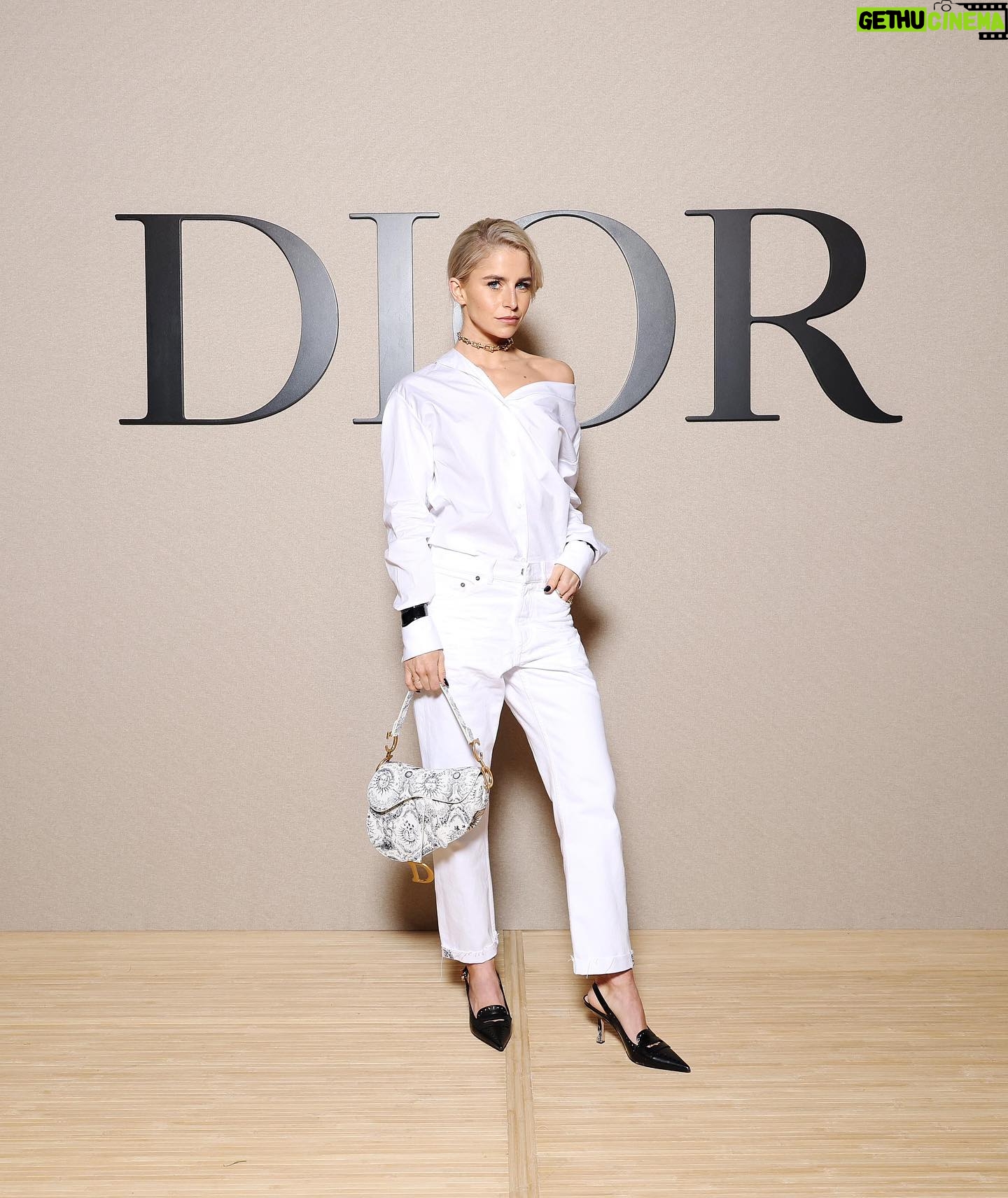Caro Daur Instagram - Anzeige // it’s giving 1967 miss @dior
