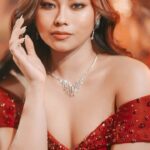Karla Estrada Instagram – It was such a sweet and amazing celebration for our family.
Everything was on point, like seriously perfect. 🥂🥂🥂🥂 
Thank you guys!❤️

Photo by: @niceprint @charissetinio
Full planning & Coordination: @kimtorresevents @kathrynkimtorres
Styling: @gideonhermosa
Venue: @blueleaf
Technicals: lxpro
Visual: @alwaysinmotion
Glam team: @emmanconcepcion 
@ryanviloria
Gown: @maktumang
Cake: @honeyglaze
Souvenirs: @orbit360ph
@leathergoodsmanila @britneymyisha @afterthebeep
Cocktails: @grazingbyneolitas @sushi.mnl
Mobilebar: @manilacraft
Host: @sampurvor
Dj: @djxiro
@jewelspodiumfabshoppe.jewelry
