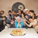 Erra Fazira Instagram - Had a blast time with my extended family.. ❤️🥰 
Love uguyz to the moon n back!! 🥰
#simpansini
.
Photos cantik ni dr tgn ~ @blackpepperproductionmy