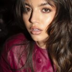 Isabela Merced Instagram - 👕: @acnestudios 
🪡: @chloeandchenelle 
📷: @_miazaki_ 
💄: @allanface 
💇🏽‍♀️: @samiknighthair 
💅🏽: @thuybnguyen