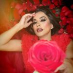 Aleida Núñez Instagram - Feliz día del amor y la amistad 🌹saben que son muy importantes en mi vida, feliz de que estén en mi corazón  besos a mis Monarcas y mis Chingonas🥰 Joyeux jour mon bébé heureux de partager de beaux moments à côté de toi je t’aime te amo❤️ #makeup @rulomaquillista #felizsanvalentin