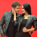 Scarlet Ortiz Instagram – 🎶…Quiero amarte todos los días y todas las noche…🎶 Elijo esto mi precioso, elijo lo nuestro, te elijo @yulburkle te amoooo ❤️ en las buenas y en las malas, el día de San Valentín y en los otros días también!!!
EL Y YO…❤️
#felizdiadelamorylaamistad #happyvalentinesday #losbürkleortiz