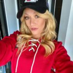 Katherine McNamara Instagram - Are you ready for some football? 🏈 #CHIEFSKINGDOM Let’s gooo! ♥️💛 Rooting for the hometown heroes today… and @taylorswift. 🥰 #Superbowl #superbowl2024 @chiefs @nfl