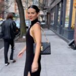 Sheryl Rubio Instagram – En la fase folicular del mes donde me siento: “Oh, I love being a woman”. Antes de convertirme en 🧙♀️🧟♀️
PD: este caption es sólo para mujeres!! 😂