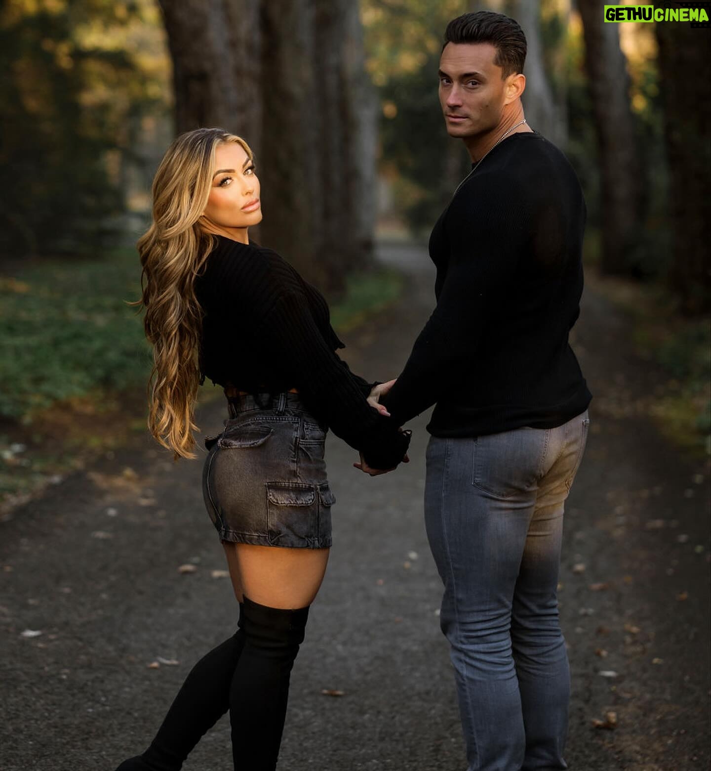 Mandy Rose Instagram - Happy Valentine’s Day to my love @sabatinop24 grateful and blessed for the life we live and can’t wait to marry my best friend. ❤️🙏🏻🫶🏼 💒 #happyvalentinesday
