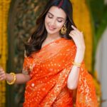 Bidya Sinha Saha Mim Instagram - You are enough, just as you are.🧡

P.c- @syedshahewar.hussain.7 
Wearing - @naiyoree 
Blouse- @wahidasnandonic