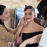 Antonia Gentry Instagram - first people’s choice brought my pops got blurry photo of tom hiddleston saw lenny kravitz perform reunited with @briannehowey @katiedouglas98 and @sllampy ate a tiny doughnut for dinner too sleepy for after party love you all can’t wait for s3 

hair: @themartyharper using @aveda 
makeup: @danadelaney 
styled by: @thomascarterphillips wearing vintage @ysl