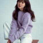 Park Bo-young Instagram - 🖤💜💛

📸 @ahnjooyoung_ 
👗 @with.hyunkyoung 
💄 @b_joeun 
💇‍♀️ @hearts_ultrapeku