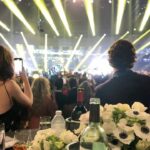 Antonia Gentry Instagram - first people’s choice brought my pops got blurry photo of tom hiddleston saw lenny kravitz perform reunited with @briannehowey @katiedouglas98 and @sllampy ate a tiny doughnut for dinner too sleepy for after party love you all can’t wait for s3 

hair: @themartyharper using @aveda 
makeup: @danadelaney 
styled by: @thomascarterphillips wearing vintage @ysl