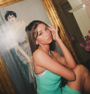 Mimi Keene Instagram - Getting ready with @bazaaruk for the @bafta awards 

👗 @miumiu 
✂️ @dayaruci using @ghdhair 
💄 @naokoscintu using @lancomeofficial 
📸 @zoemcconnell 
💆‍♀️ @pfeffersal