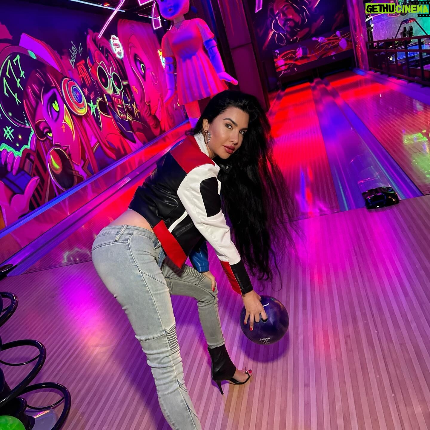 Lamitta Frangieh Instagram - Weekend games fun by @FashionNova π
- fast nights faux leather jacket
- base for tonight denim corset
- safe journey Moto jeans
.
.
#fashionnovababe #fashionnovaembassador #usa #lamittafrangieh #fashionnovapartner #february