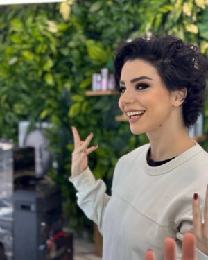 Merve Boluğur Instagram - Youtube hazırlık.. 🤭