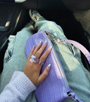 Tori Kelly Instagram - purple is the new pink 💅🏽