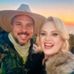 Erika Buenfil Instagram - Querido Mark , gracias por el cariño, por la experiencia única que he vivido trabajando contigo, he disfrutado cada momento, cumplí un sueño, me divertí mucho, gracias por confiar en mí , súper!! Todo súper!!! Besos. #queserepita @marksalazraki