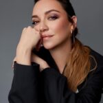 Regina Blandón Instagram - Que tal de espectacular @reginablandon 

Foto @estebancalderon 
Pelo @normadiazhair 
Maquillaje @ger.parra 

#makeup #makeupartist #makeupartistsworldwide