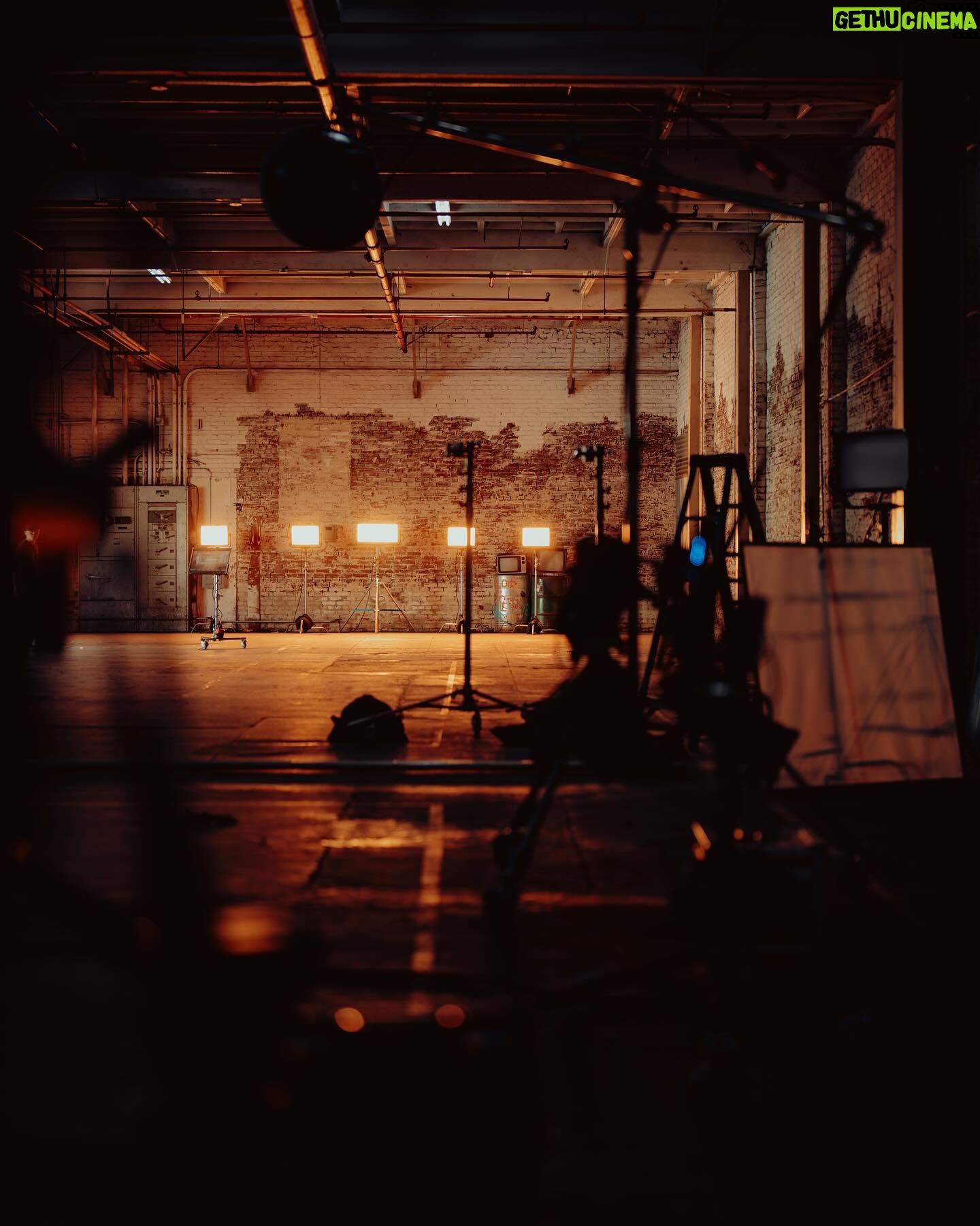 Tori Kelly Instagram - go check out the music video for ‘high water’ if u haven’t yet! i decided to sing live on this 1 to do something a lil different & really capture the emotion in the song. this video wouldn’t have been possible without everyone who worked on it & i’m forever grateful to get to work with such incredible people ♡
director: @marcklasfeld
production company: @houndcontent
producer: @Missymg
epic records: Hope Wilson
ep’s: @producedbydre @isaacrice76
directors rep: @labuda.tv
financial controller: @jorod1120
pm: @kelo_of_dopeness
production coordinator: @harperroyal
dp: @leidengdp
gaffer:@litbyeli
kg: @riigtiig
bbe: @akendall1337
bbg: @migsesca
ac: @steadimatias
audio: Wesley Switzer & Cody Schmid
pa: @florafreed
pa: @malichai barnes
pa: @candylanddjs
stylist: @oliver_Vaughn
hair: @alexthaohair
makeup: @sarahuslan
nails: @britneytokyo
editor: @rees.editor
colorist: @leidengdp
post: @sunset_edit
stage: @electricpnystudios