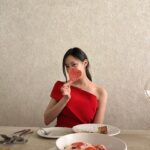 Hyomin Instagram - 🌹