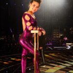 Sofie Dossi Instagram – ǝɔɐld ʎddɐɥ ʎɯ
.
BTS of the finale of AGT Fantasy League out now on YouTube! Link in bio.