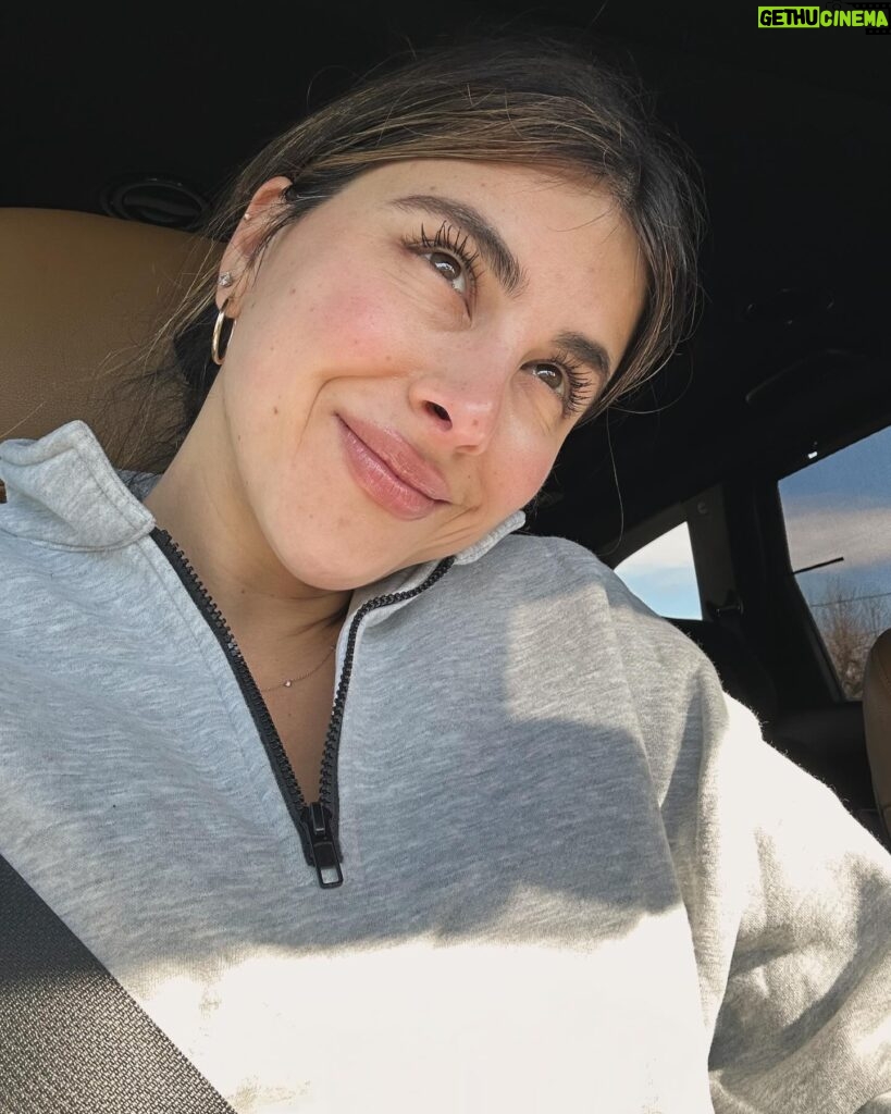 Daniella Monet Instagram - recents 🥰 

1. Best birthday ever
2. Best staycation (only have one pic, felt so grounded, in love and present)
3. Morning after bliss, heading to pick up the kids!
4. Andrew’s favorite lunch, @chifoods.us/rice/hot sauce
5. The hair was hairing 
6. Ventura, ca is a vibe
7. This was divine 🤤
8. Still in disbelief I have this much hair
9. Lunch game
10. Another 4 years 🤷‍♀️