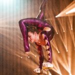 Sofie Dossi Instagram – ǝɔɐld ʎddɐɥ ʎɯ
.
BTS of the finale of AGT Fantasy League out now on YouTube! Link in bio.