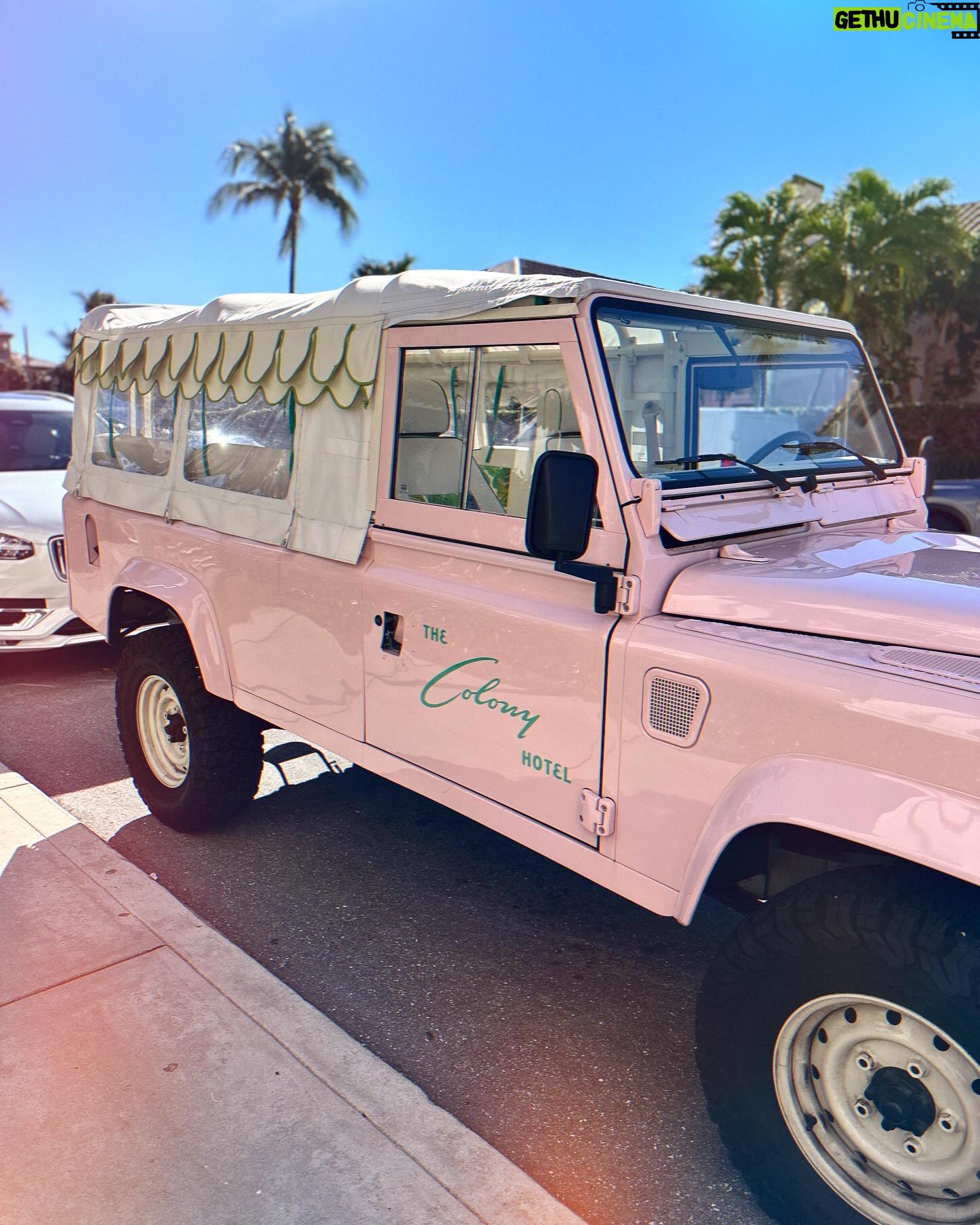 Jessica Capshaw Instagram - Beautiful weekend spent with family fun and a teeny tiny bit of sun ☀️@thecolonypalmbeach Your pink paradise is a wonderland made even more dreamy by the kindness and generosity of your team. Oh, and @gwynethpaltrow that @goop villa is 🌟💖🌟💖🌟💖🌟💖🌟💖🌟💖🌟💖🌟