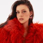 Nicola Peltz Beckham Instagram - Y2K 🩷🩵 @instamaxmonty