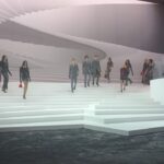 Aitana Instagram – Gracias @donatella_versace @versace por invitarme a este increíble desfile. Gracias también por haberme dado la oportunidad de ver la casa de Gianni Versace, conocer a personas que siempre he admirado y disfrutar de una noche sinceramente increíble. Os AMO.