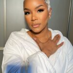 LeToya Luckett Instagram - ✨NY✨

I had the best time on the @tamronhallshow ✨
My girl @colordujour always gets this face together! Our trip to NY was short,sweet & everything we needed 🙏🏾❤️
