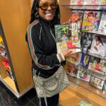 Tabitha Brown Instagram - Family look at what the Lord has done!!!! 
61/2 years ago I use to drop people off at the airport while driving @uber 🙏🏾. Today I’m leaving Atlanta because I just finished shooting a movie🙌🏾 While the stylist did my hair on the movie set they had @donnasrecipe on deck, my own haircare line!!! While I was waiting to shoot one of my scenes this sticker on the production table caught my attention😇  Yep it was a picture of a dime 🪙, I instantly felt my moms presence ❤️(IYKYK) I walk in the airport this morning and I see myself on the cover of @betterhomesandgardens and my 3rd @nytimes best seller “I DID A NEW THING” is sitting on the shelf at the same time in 2 different stores🤯!! 🙌🏾OOHHH GOD I THANK YOU🙌🏾. A lot can happen in 6 years 🥹❤️🙏🏾. May we all keep walking by faith, trusting and believing GOD in every season and let him keep blowing our minds!!! Thank you Jesus🙌🏾. Excuse me while I praise him 🏃🏾‍♀️ 🏃🏾‍♀️🏃🏾‍♀️🏃🏾‍♀️🏃🏾‍♀️ #tabithabrown #GodisAmazing #spreadlove #dreamsdocometrue #believe #trustGod #actress