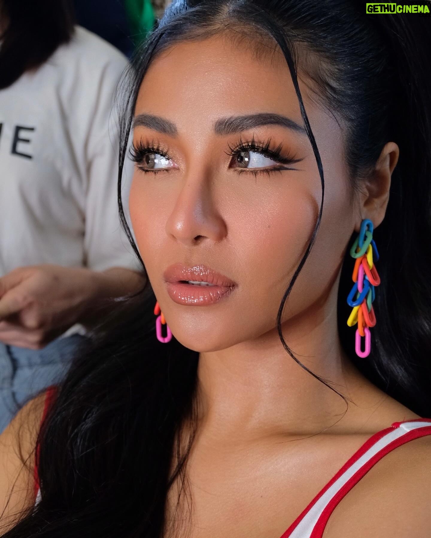 Sanya Lopez Instagram - Look For @sanyalopez for AOS Summerversary PromoShoot
Make up By @drewgalleguez
Hair By @eric_ragil
Assisted by @iwamerdino
Styled By @eugenecamillo
Hair Extensions By @iconicstarhair
Pro. Hair and Make-Up Artist
Hair Asia Overall Champion 2023💄👑💄👑
Hair Asia Champion For Bridal Hair & Make Up 2023
Hair Asia Champion Evening Hair &Make Up 2023
Hair Asia Champion Evening Make Up 2017
@kikomilanoph
#mua #makeupartistphilippines #makeupartistmanila #makeup #mualife #Bridalmakeup #Malemua #makeupartistworldwide #makeupartistph
#DrewGalleguezHMUA #MakeupArtistPasig #JustMakeup #NoEditNoFilter #Hdmakeup #fujifilm #xa20 #iphonephotography #kikomilanoph #hairasiabridalmakeupchampion🏅🏆 #hairasiaoverallchampion👍💄👄❤💖💜💛🌍