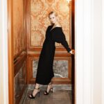 Loreto Peralta Instagram – Oui Je T’aime Dior 
#DiorAW24 @MariaGraziaChiuri @Dior @diorbeauty @samtakataka