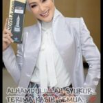 Erra Fazira Instagram - MasyaAllah rezeki yang tak dijangka.. Alhamdulillah.. 
.
TERIMA KASIH kepada pihak penganjur Anugerah Telenovela &  juri-juri profesional terdiri daripada professor2 dan Dr yang mengadili dan telah memilih saya sebagai PRIMADONA TELENOVELA untuk Anugerah Telenovela ke 9 .

Tahniah juga diucapkan kepada penerima2 award pada malam Anugerah Telenovela yg berlansung baru2 ini.. Moga dengan kemenangan ini menambah semangat untuk terus memberi karya yg terbaik sekaligus memberi impak positif dalam industri seni tanahair.. InsyaAllah.. Amiiinnnn.. 
.
Tq team kesayangan hamba yg gigih 💋

💄 @sharhimkhan 

👗 @samm_republic 

📸 @reza8179 @echolaliapictures 

🙋🏻‍♂️ @sharendrarazak.
.
Tak@lupa kepada kesayangan2 hamba.. @bersamaerra yg tak jemu2 menyokong, mendoakan dan memberi semangat kepada saya selama ini.. Love you all😘🥰❤️❤️