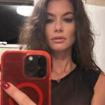 Alinne Moraes Instagram –