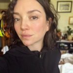 Regina Blandón Instagram – 👩🏻💇🏻♀️💃🏻🫰🏼👁️👄👁️