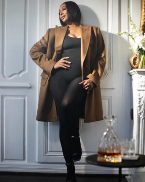 Cynthia Bailey Instagram - “stay focused on your happy place. that’s where you want to live.”🤎

#selflove 
#loveera 
#cynthiabailey 
#staythecourse 
#godswill 

Man’s World
Posing 101
@cynthiabailey   @mrdblanks
📸: @j.paschalphoto
Direction and edited by @mrdblanks
Styling and clothing by @dedrickhhthomas for @hideokibespoke
@makeup and grooming @jlamarbeauty
Hair by @kmhwigdesigners
Production assistant @frenchkiss4you @j.paschalphoto
#contentking #cynthiabailey #derekblanks #hideoki #mensfashion