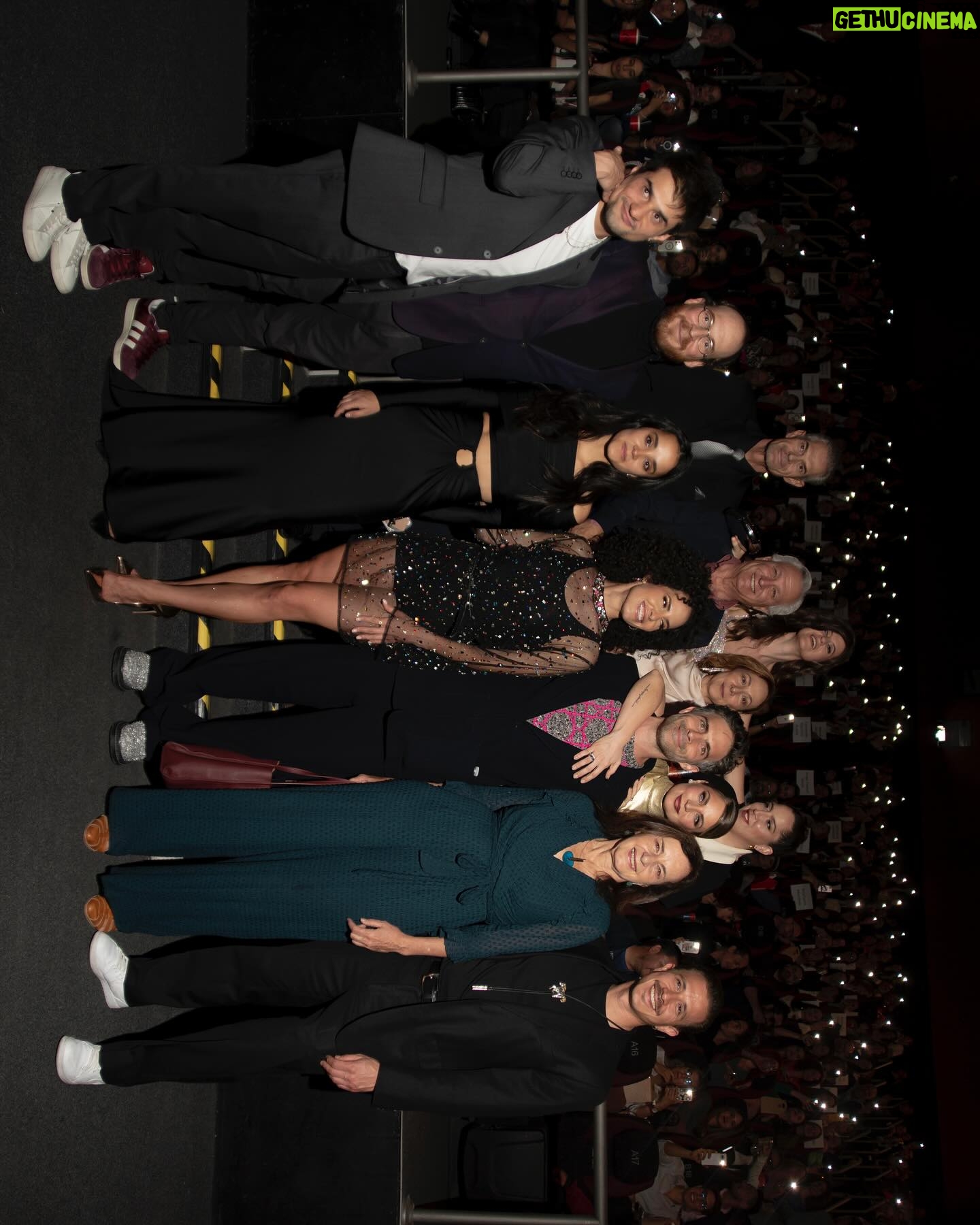 Ludwika Paleta Instagram - @ludwika_paleta en el estreno de @noche_de_bodas β€οΈπ @osvaldobenavides β‘οΈ
.
.
π @ger.parra @gabiokka @betoescamilla @mario_becerra_baltierra @_boknegra
.
#redcarpet #lastnight #goodvibes #actresslife #instamood #moments #moodlife #backstage #makingof #photooftheday #nikonphotography #kbocanegra
