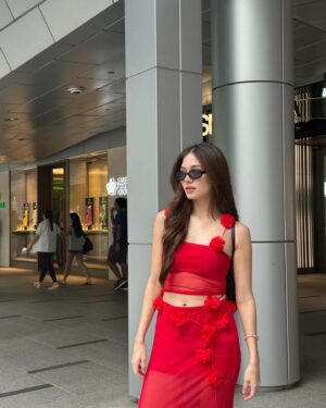 Violette Wautier Instagram - Singapore la 👋🇸🇬