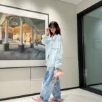 Han Hyo-joo Instagram – 봄이니까🌸

@versace 
#versacemedusa95 #versacess24